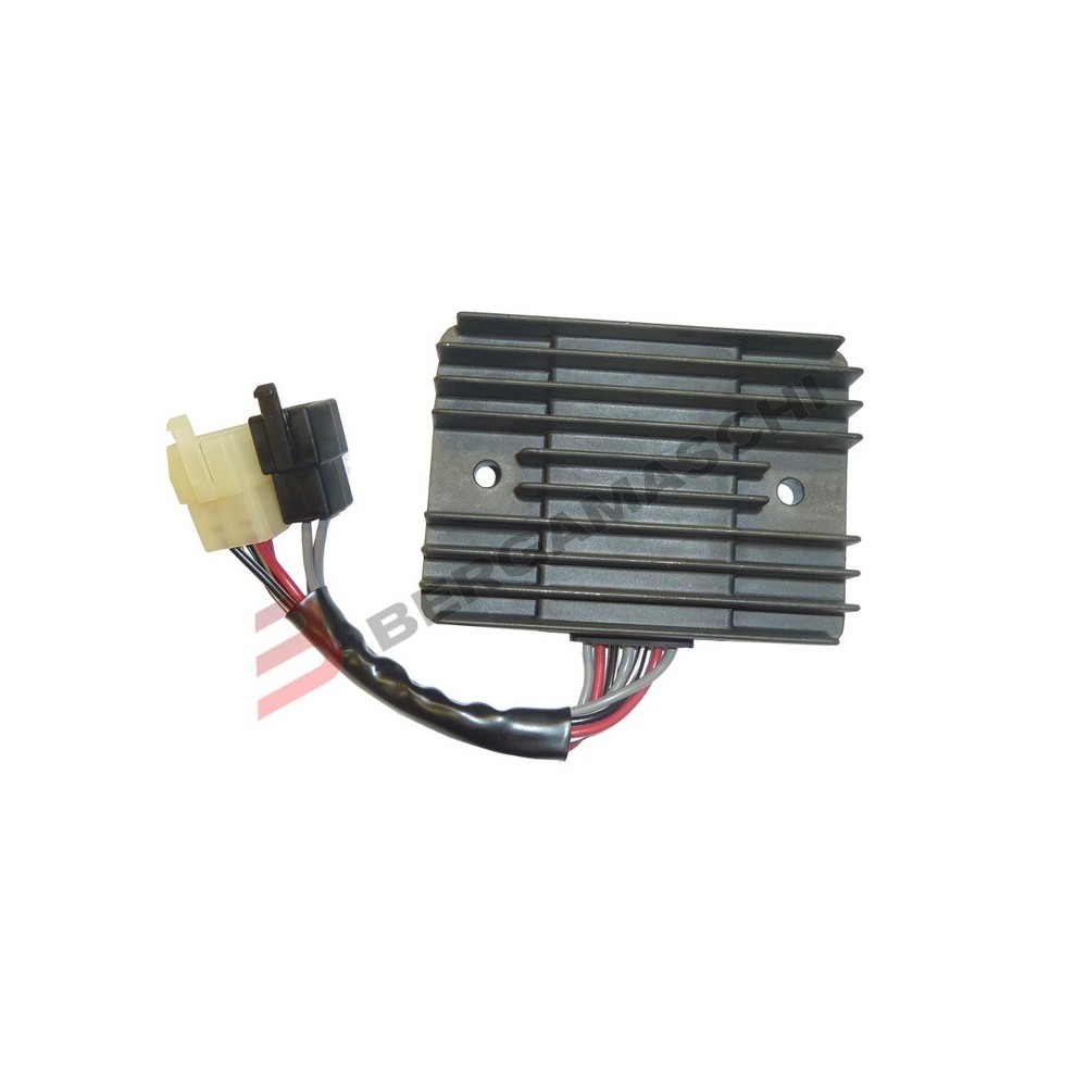 V634100217 REGOLATORE DI TENSIONE SUN SUZUKI TL 1000 97 01 V634100217 REGOLATORE DI TENSIONE SUN SUZUKI TL 1000 97 01